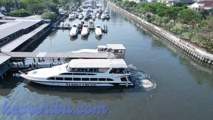 Boat ke Pulau Pelangi